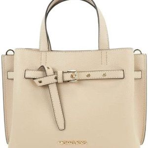 Michael Kors Emilia Small
Satchel Crossbody Bag Buff
Tan Pebbled Leather
